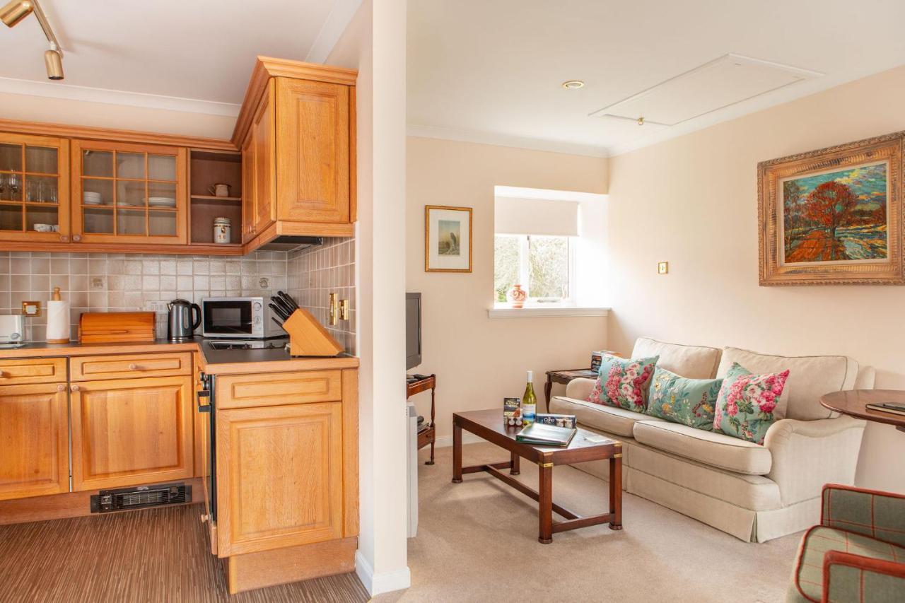 Kildary Balnagown Estates Peat Cottage מראה חיצוני תמונה